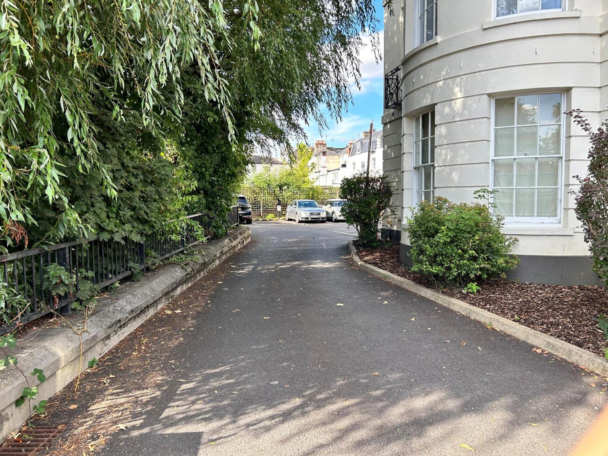 Belle Vue Regency King Size W Free Parking Apartamento Cheltenham Exterior foto