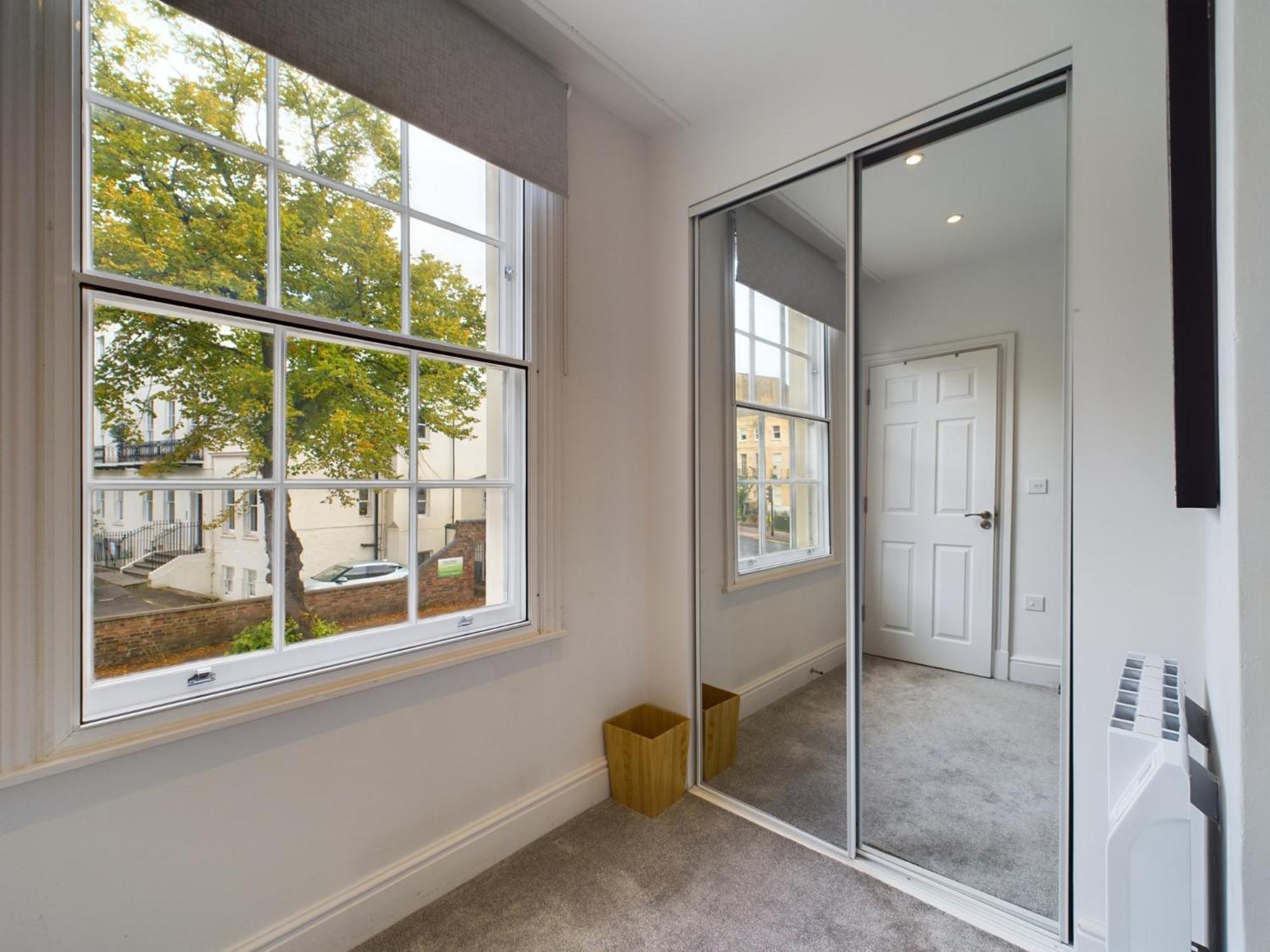 Belle Vue Regency King Size W Free Parking Apartamento Cheltenham Exterior foto